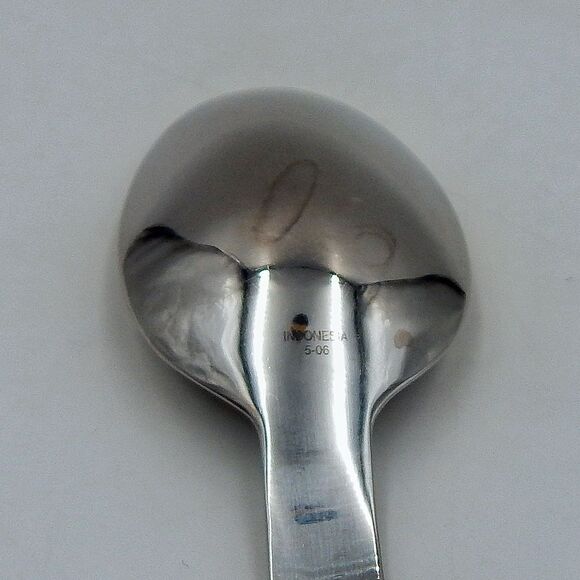 Oneida Illumina 18/10 Table Place Oval Soup Spoons Stainless Flatware 7 In - Picture 9 of 11